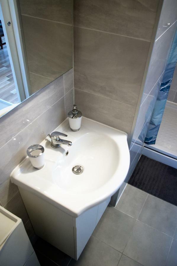 Meridian Apartment , 300M To Bus Terminal, Fast Wifi & Airport Transf Zagreb Exterior foto