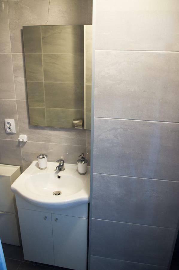 Meridian Apartment , 300M To Bus Terminal, Fast Wifi & Airport Transf Zagreb Exterior foto